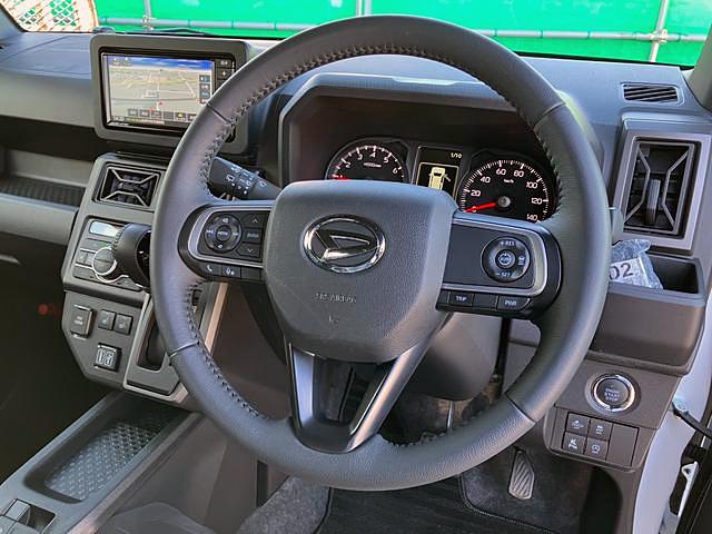 タフト Ｇターボ　クロムベンチャー　純正ナビゲーション　Ｂモニター　スマートアシスト・１５インチアルミ・Ｄ－ＣＶＴターボエンジン・ＬＥＤヘッドランプ・ＬＥＤフォグ・電動パーキング・運転席助手席シートヒーター・ＵＳＢソケット（9枚目）