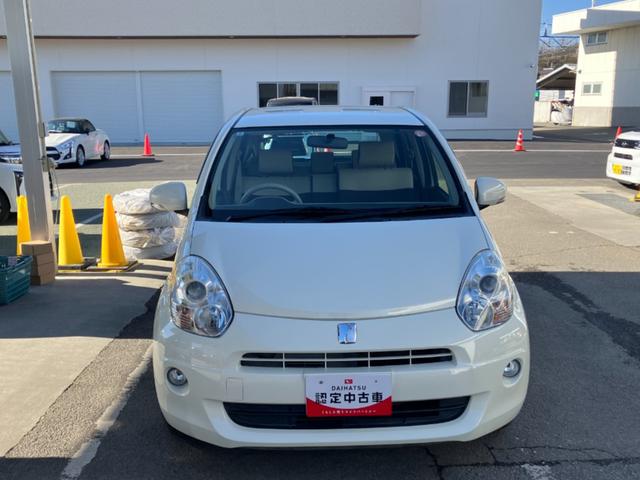 �ԑ̐��ʂ̉摜�ł��B���[�J�[�ۏ؂��c���Ă��邨�Ԃɂ͕ۏ،p�������Ă��n�������Ă��������Ă���܂��B�V�ԓo�^����R�N�U���L���܂ł́u��ʕۏ؁v�E�T�N�P�O���L���܂ł́u���ʕۏ؁v���p�������Ă��������܂��B