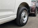 デラックス　４ＷＤ　ＣＶＴ　ドライブレコーダー　スマートアシスト・コーナーセンサー・３モード電子制御４ＷＤ（ＣＶＴ車）・荷室長１，９１５ｍｍ・荷室幅１，４１０ｍｍ・荷室高１，２５０ｍｍ・ハロゲンヘッドランプ・マニュアルエアコン（24枚目）