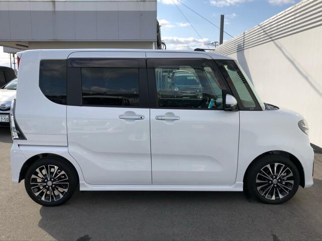 カスタムRS 両側電動スライドドア・パノラマカメラ・コーナーセンサー・シートヒーター・プッシュボタンスタート・ステアリングスイッチ・アルミホイール・オートエアコン・キーフリーシステム・エコアイドル(15枚目)