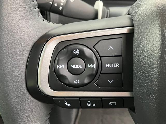 タント カスタムＲＳ　両側電動スライドドア・プッシュボタンスタート・ステアリングスイッチ・オートエアコン・キーフリーシステム・アルミホイール・パワーウィンドウ（9枚目）