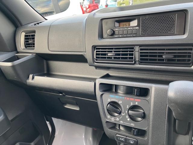 ハイゼットカーゴ DX 2WD・CVT車・衝突回避・AM/FMラジオ・両側スライドドア・エコアイドル・コーナーセンサー・パワーウィンドウ(11枚目)