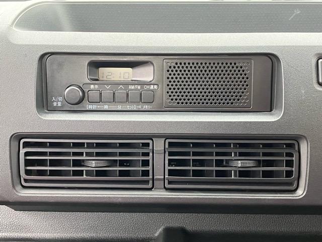 ハイゼットトラック スタンダード　４ＷＤ・ＣＶＴ車・コーナーセンサー・エコアイドル・ラジオ・エアコン（4枚目）