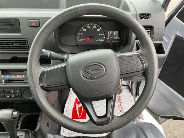 ハイゼットトラック スタンダード　４ＷＤ・ＣＶＴ車・コーナーセンサー・エコアイドル・ラジオ・エアコン（8枚目）