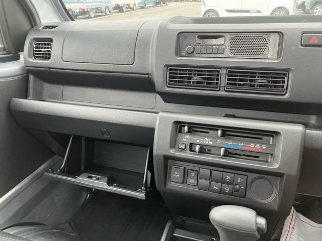 ハイゼットトラック スタンダード　４ＷＤ・ＣＶＴ車・コーナーセンサー・エコアイドル・ラジオ・エアコン（11枚目）
