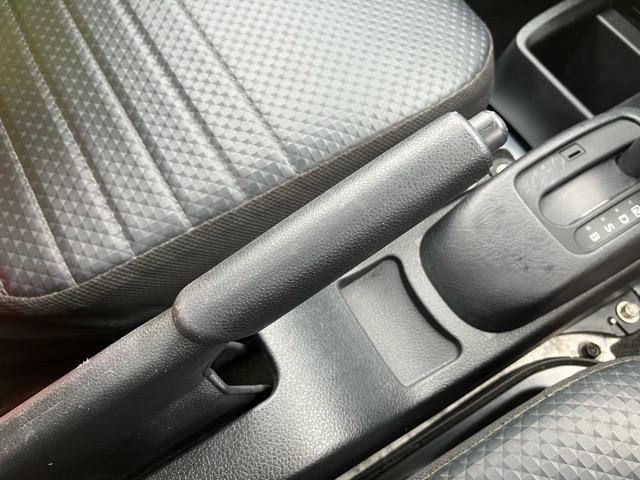 ハイゼットトラック スタンダード　４ＷＤ・ＣＶＴ車・コーナーセンサー・エコアイドル・ラジオ・エアコン（13枚目）