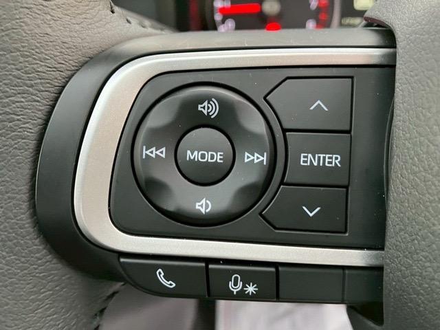 タフト Ｇターボ　ダーククロムベンチャー　コーナーセンサー・プッシュボタンスタート・ステアリングスイッチ・オートエアコン・キーフリーシステム・アルミホイール・シートヒーター・パワーウィンドウ（8枚目）