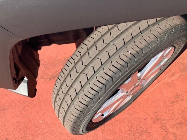 タフト Gターボ クロムベンチャー コーナーセンサー・プッシュボタンスタート・ステアリングスイッチ・オートエアコン・キーフリーシステム・アルミホイール・シートヒーター・パワーウィンドウ(28枚目)