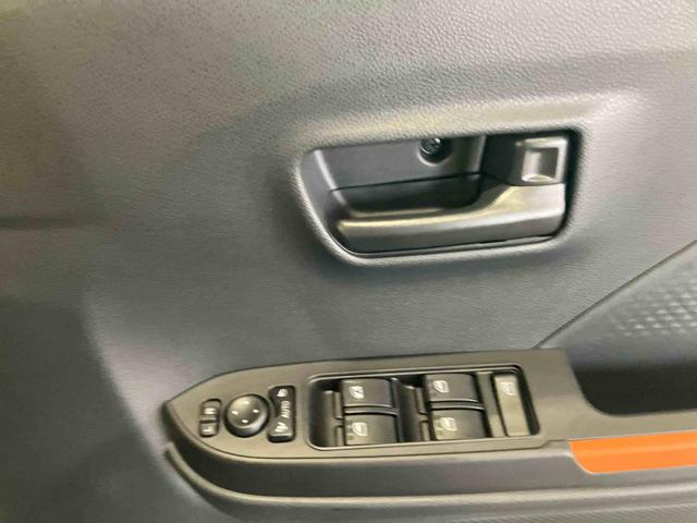 タント ファンクロスターボ　（車内　消臭・抗菌　処理済）　衝突被害軽減システム　４ＷＤ　両側パワースライドドア　アダプティブクルーズコントロール　アルミホイール　キーフリーシステム（12枚目）
