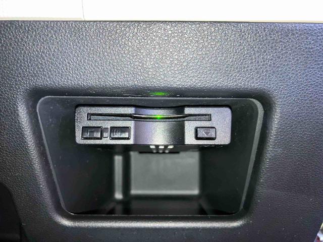 ムーヴキャンバス Ｇブラックインテリアリミテッド　ＳＡＩＩＩ　（車内　消臭・抗菌　処理済）　衝突被害軽減システム　４ＷＤ　両側パワースライドドア　ナビ　パノラマモニター　キーフリーシステム（19枚目）