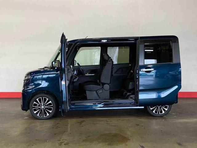 タント カスタムRS (車内 消臭・抗菌 処理済) 衝突被害軽減システム 4WD 両側パワースライドドア ナビ パノラマモニター アルミホイール キーフリーシステム(5枚目)