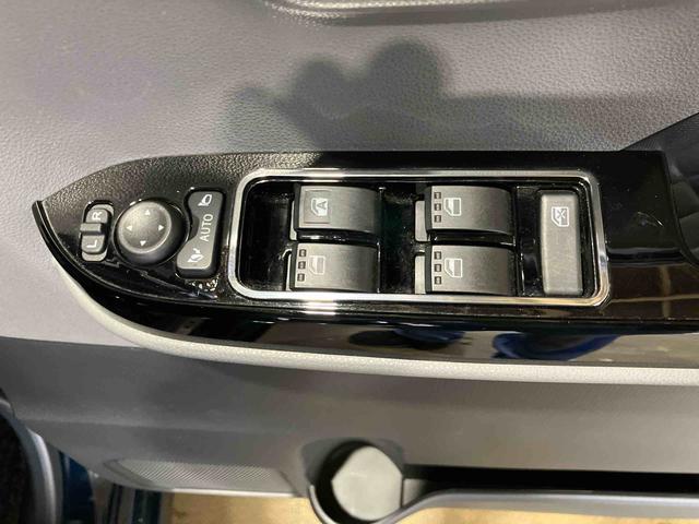 タント カスタムRS (車内 消臭・抗菌 処理済) 衝突被害軽減システム 4WD 両側パワースライドドア ナビ パノラマモニター アルミホイール キーフリーシステム(22枚目)