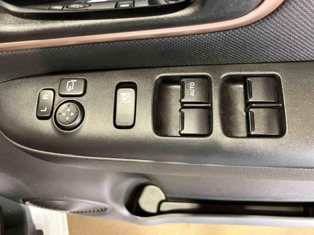 ワゴンＲスマイル ハイブリッドＸ　（車内　消臭・抗菌　処理済）　衝突被害軽減システム　両側パワースライドドア　ナビ　パノラマモニター　スマートキー（22枚目）