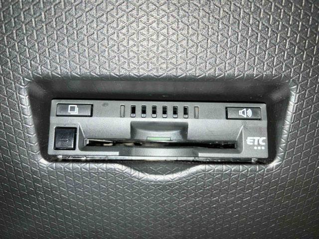 タント カスタムXセレクション (車内 消臭・抗菌 処理済) 衝突被害軽減システム 4WD 両側パワースライドドア ナビ パノラマモニター アルミホイール キーフリーシステム(19枚目)