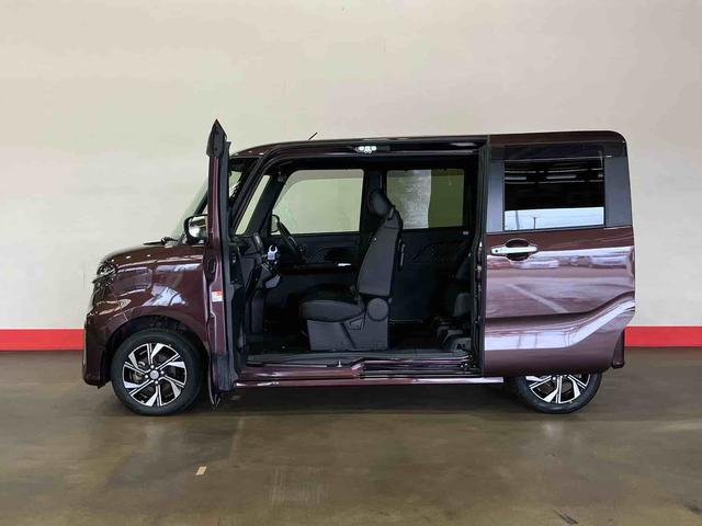 タント カスタムX (車内 消臭・抗菌 処理済) 衝突被害軽減システム 4WD 両側パワースライドドア ナビ バックカメラ アルミホイール キーフリーシステム(5枚目)