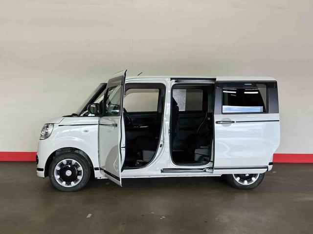 ムーヴキャンバス GブラックアクセントVS SAIII (車内 消臭・抗菌 処理済) 衝突被害軽減システム 両側パワースライドドア パノラマモニター キーフリーシステム(5枚目)