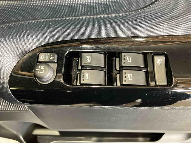 ムーヴキャンバス GブラックアクセントVS SAIII (車内 消臭・抗菌 処理済) 衝突被害軽減システム 両側パワースライドドア パノラマモニター キーフリーシステム(20枚目)