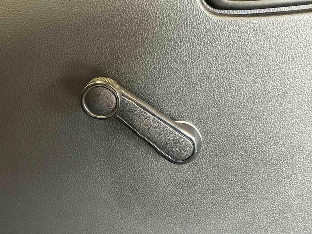 ハイゼットトラック スタンダードSAIIIt (車内 消臭・抗菌 処理済) 衝突被害軽減システム 4WD 5速マニュアル(18枚目)