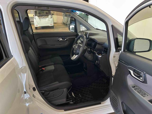 ムーヴ カスタム X ハイパーSA (車内 消臭・抗菌 処理済) 衝突被害軽減システム 4WD バックカメラ アルミホイール キーフリーシステム(9枚目)