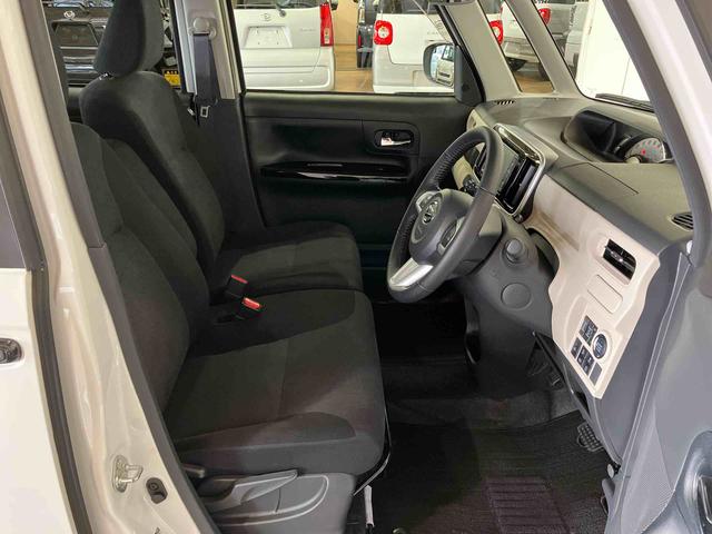 ムーヴキャンバス ＧブラックアクセントＶＳ　ＳＡＩＩＩ　（車内　消臭・抗菌　処理済）　衝突被害軽減システム　両側パワースライドドア　ナビ　パノラマモニター　キーフリーシステム（9枚目）