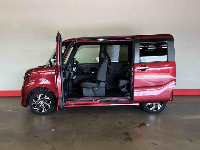 タント カスタムX (車内 消臭・抗菌 処理済) 衝突被害軽減システム 4WD 両側パワースライドドア ナビ バックカメラ アルミホイール キーフリーシステム(5枚目)