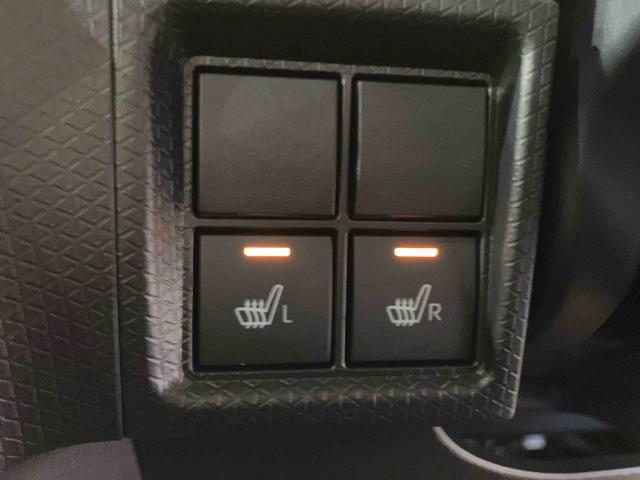 タント カスタムX (車内 消臭・抗菌 処理済) 衝突被害軽減システム 4WD 両側パワースライドドア バックカメラ アルミホイール キーフリーシステム(18枚目)