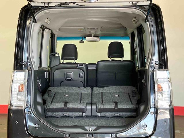 タント カスタムRS トップエディションリミテッドSAIII (車内 消臭・抗菌 処理済) 衝突被害軽減システム 4WD 両側パワースライドドア ナビ パノラマモニター アルミホイール キーフリーシステム(8枚目)