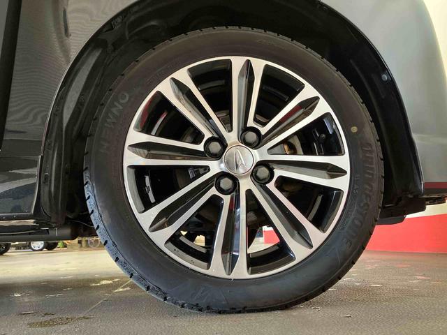 タント カスタムRS トップエディションリミテッドSAIII (車内 消臭・抗菌 処理済) 衝突被害軽減システム 4WD 両側パワースライドドア ナビ パノラマモニター アルミホイール キーフリーシステム(19枚目)