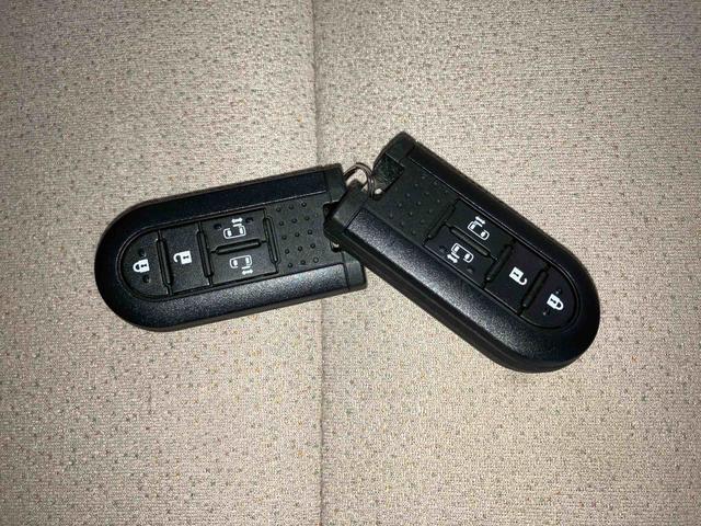 ムーヴキャンバス Gメイクアップリミテッド SAIII (車内 消臭・抗菌 処理済) 衝突被害軽減システム 両側パワースライドドア ナビ パノラマモニター アルミホイール キーフリーシステム(19枚目)