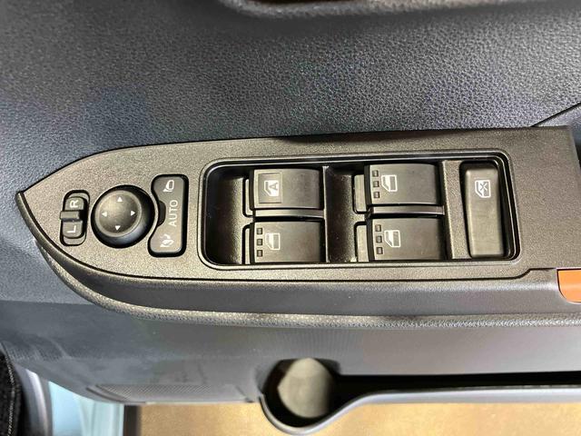 タント ファンクロス　（車内　消臭・抗菌　処理済）　衝突被害軽減システム　４ＷＤ　両側パワースライドドア　バックカメラ　アルミホイール　キーフリーシステム（21枚目）