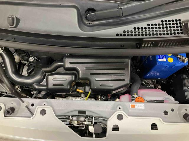 ムーヴキャンバス Xメイクアップリミテッド SAIII (車内 消臭・抗菌 処理済) 衝突被害軽減システム 4WD 両側パワースライドドア ナビ パノラマモニター キーフリーシステム(6枚目)