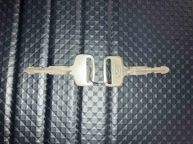 ハイゼットトラック スタンダード 農用スペシャル (車内 消臭・抗菌 処理済) 衝突被害軽減システム 4WD 5速マニュアル(18枚目)