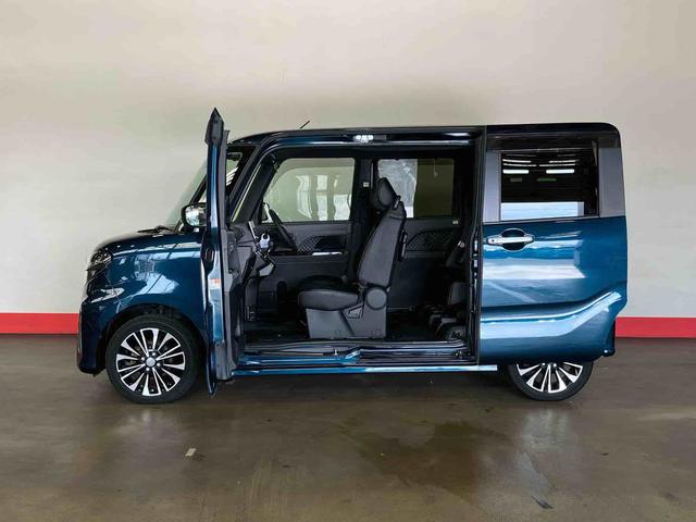 タント カスタムＲＳセレクション　（車内　消臭・抗菌　処理済）　衝突被害軽減システム　４ＷＤ　両側パワースライドドア　ナビ　パノラマモニター　アダプティブクルーズコントロール　アルミホイール　キーフリーシステム（5枚目）