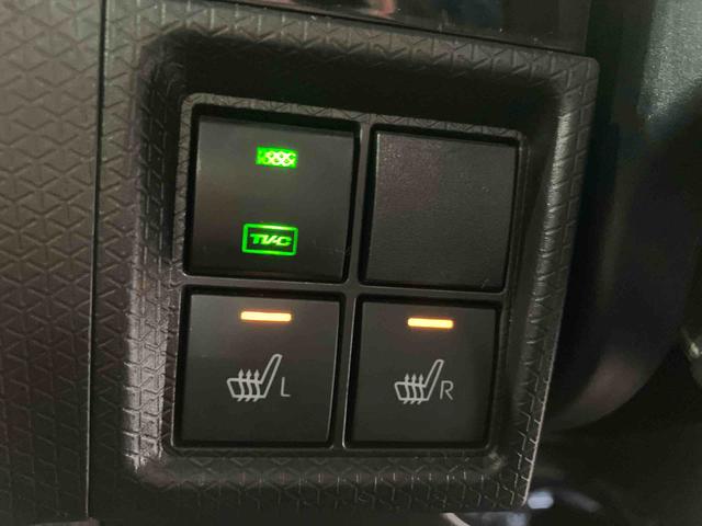 タント カスタムＲＳセレクション　（車内　消臭・抗菌　処理済）　衝突被害軽減システム　４ＷＤ　両側パワースライドドア　ナビ　パノラマモニター　アダプティブクルーズコントロール　アルミホイール　キーフリーシステム（18枚目）