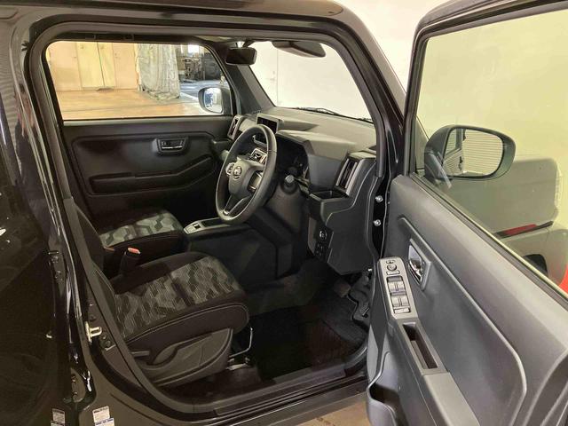 タフト Ｇ　ダーククロムベンチャー　（車内　消臭・抗菌　処理済）　衝突被害軽減システム　４ＷＤ　バックカメラ　アルミホイール　キーフリーシステム（9枚目）