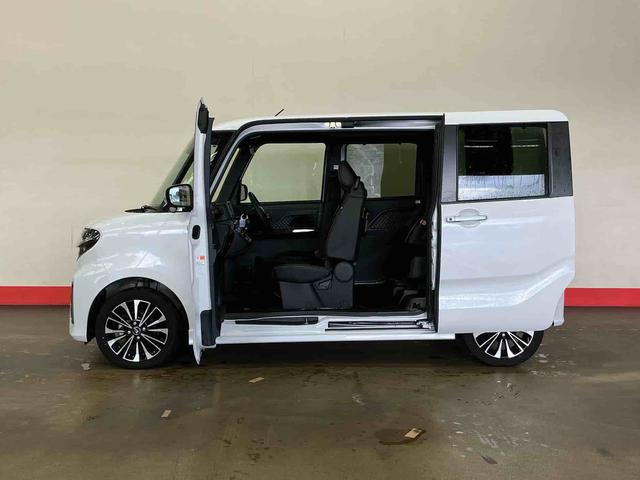 タント カスタムＲＳ　（車内　消臭・抗菌　処理済）　衝突被害軽減システム　４ＷＤ　両側パワースライドドア　バックカメラ　アルミホイール　キーフリーシステム（5枚目）