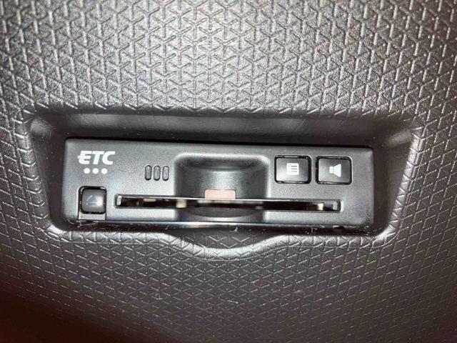 タント カスタムＲＳ　（車内　消臭・抗菌　処理済）　衝突被害軽減システム　４ＷＤ　両側パワースライドドア　バックカメラ　アルミホイール　キーフリーシステム（19枚目）