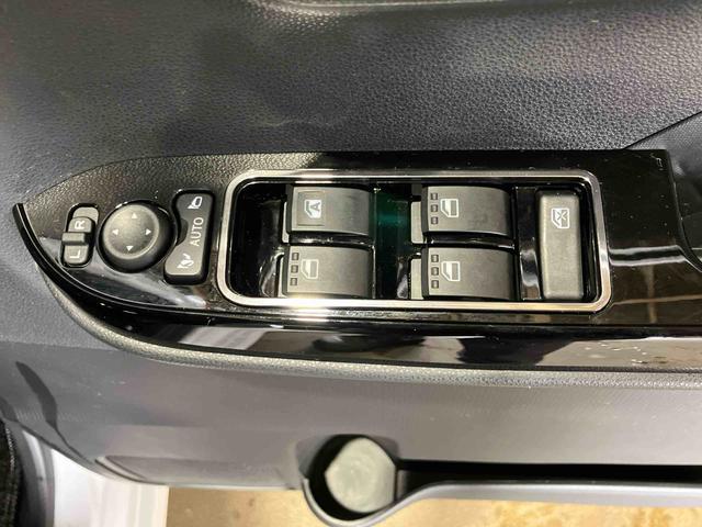 タント カスタムＲＳ　（車内　消臭・抗菌　処理済）　衝突被害軽減システム　４ＷＤ　両側パワースライドドア　バックカメラ　アルミホイール　キーフリーシステム（22枚目）