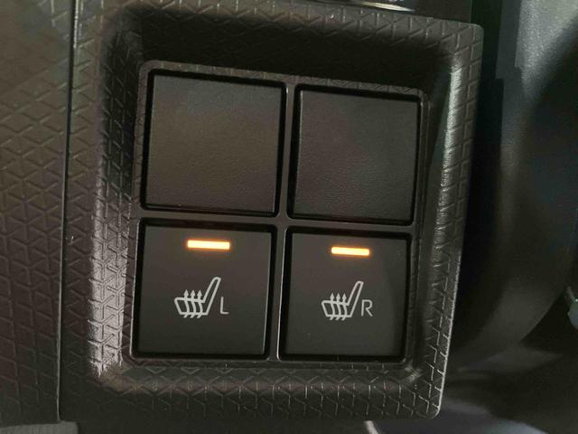 タント カスタムＸ　（車内　消臭・抗菌　処理済）　衝突被害軽減システム　４ＷＤ　両側パワースライドドア　バックカメラ　アルミホイール　キーフリーシステム（18枚目）