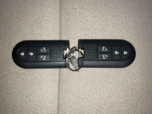 ムーヴキャンバス Ｇメイクアップ　ＳＡＩＩ　（車内　消臭・抗菌　処理済）　衝突被害軽減システム　両側パワースライドドア　ナビ　バックカメラ　アルミホイール　キーフリーシステム（19枚目）