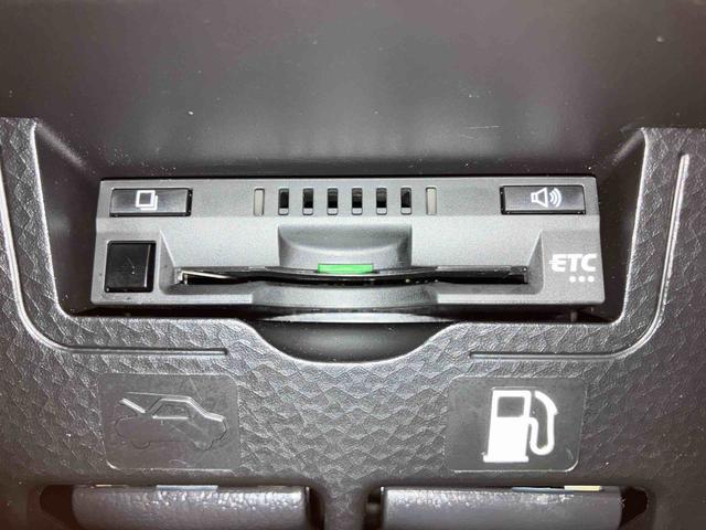 トール カスタムG (車内 消臭・抗菌 処理済) 衝突被害軽減システム 4WD 両側パワースライドドア ナビ パノラマモニター アルミホイール キーフリーシステム(19枚目)