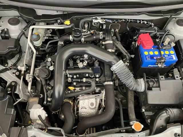 ロッキー Ｘ　（車内　消臭・抗菌　処理済）　衝突被害軽減システム　４ＷＤ　ナビ　パノラマモニター　アルミホイール　キーフリーシステム（6枚目）