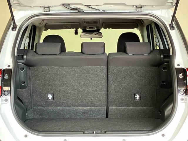 ロッキー Ｘ　（車内　消臭・抗菌　処理済）　衝突被害軽減システム　４ＷＤ　ナビ　パノラマモニター　アルミホイール　キーフリーシステム（7枚目）