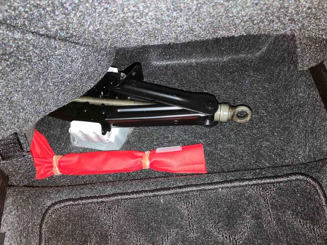 ロッキー Ｘ　（車内　消臭・抗菌　処理済）　衝突被害軽減システム　４ＷＤ　ナビ　パノラマモニター　アルミホイール　キーフリーシステム（21枚目）