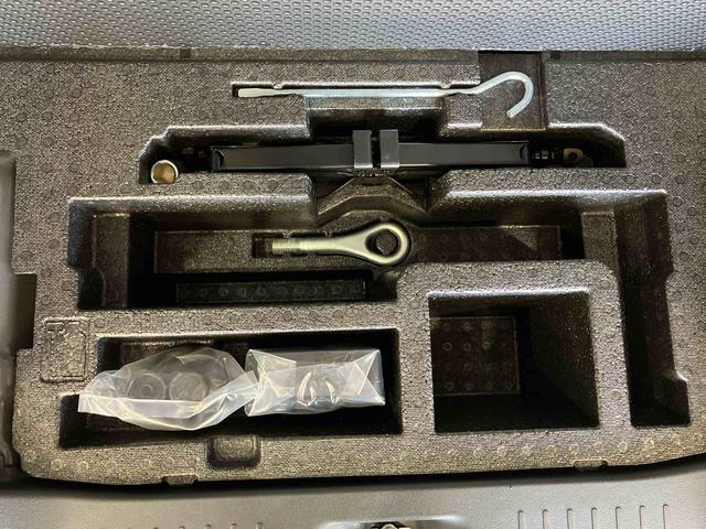 タント カスタムＲＳ　ＳＡ　（車内　消臭・抗菌　処理済）　衝突被害軽減システム　両側パワースライドドア　ナビ　バックカメラ　アルミホイール　キーレスエントリー（22枚目）