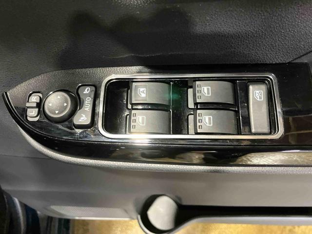 タント カスタムＸスタイルセレクション　（車内　消臭・抗菌　処理済）　衝突被害軽減システム　４ＷＤ　両側パワースライドドア　ナビ　バックカメラ　アルミホイール　キーフリーシステム（21枚目）