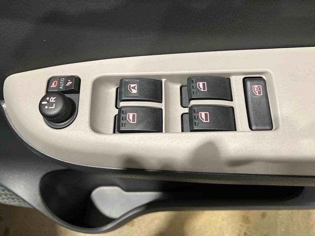 ブーン スタイル　ブラックリミテッド　ＳＡＩＩＩ　（車内　消臭・抗菌　処理済）　衝突被害軽減システム　ナビ　パノラマモニター　キーフリーシステム（21枚目）