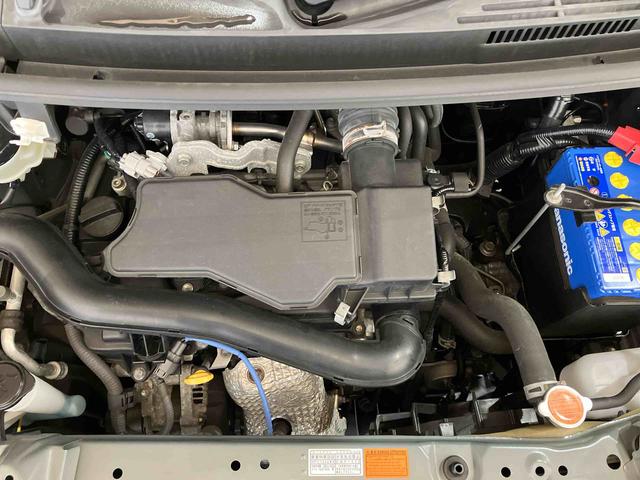 トール カスタムＧ　リミテッドＩＩ　ＳＡＩＩＩ　（車内　消臭・抗菌　処理済）　衝突被害軽減システム　両側パワースライドドア　クルーズコントロール　ナビ　パノラマモニター　アルミホイール　キーフリーシステム（6枚目）