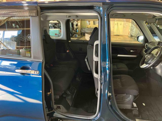 トール カスタムＧ　リミテッドＩＩ　ＳＡＩＩＩ　（車内　消臭・抗菌　処理済）　衝突被害軽減システム　両側パワースライドドア　クルーズコントロール　ナビ　パノラマモニター　アルミホイール　キーフリーシステム（10枚目）