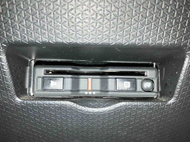 タント カスタムＸスタイルセレクション　（車内　消臭・抗菌　処理済）　衝突被害軽減システム　４ＷＤ　両側パワースライドドア　ナビ　バックカメラ　アルミホイール　キーフリーシステム（19枚目）